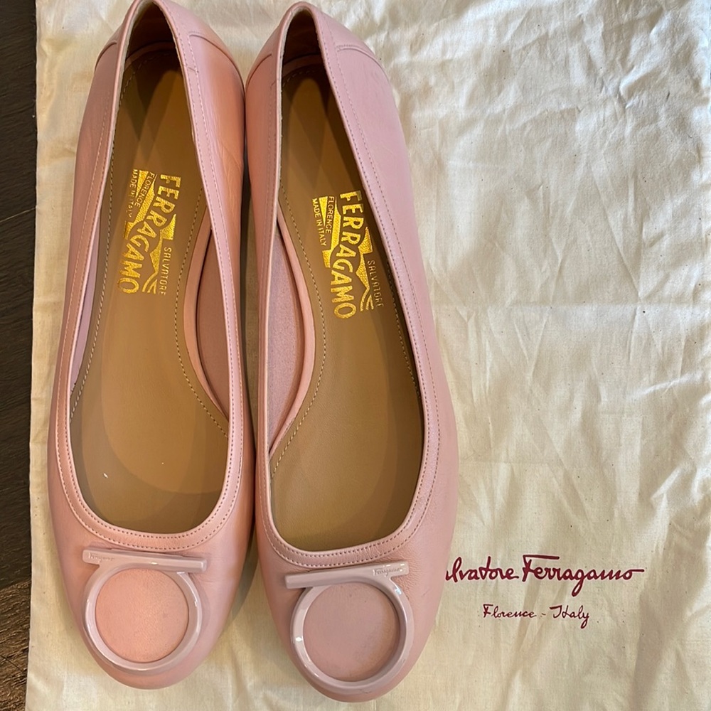 Salvatore Ferragamo Pink Leather Vara Bow Flats